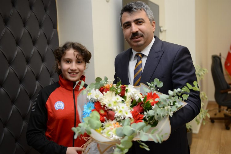 Bursa Yıldırım'da Başkan Yılmaz şampiyonları ağırladı